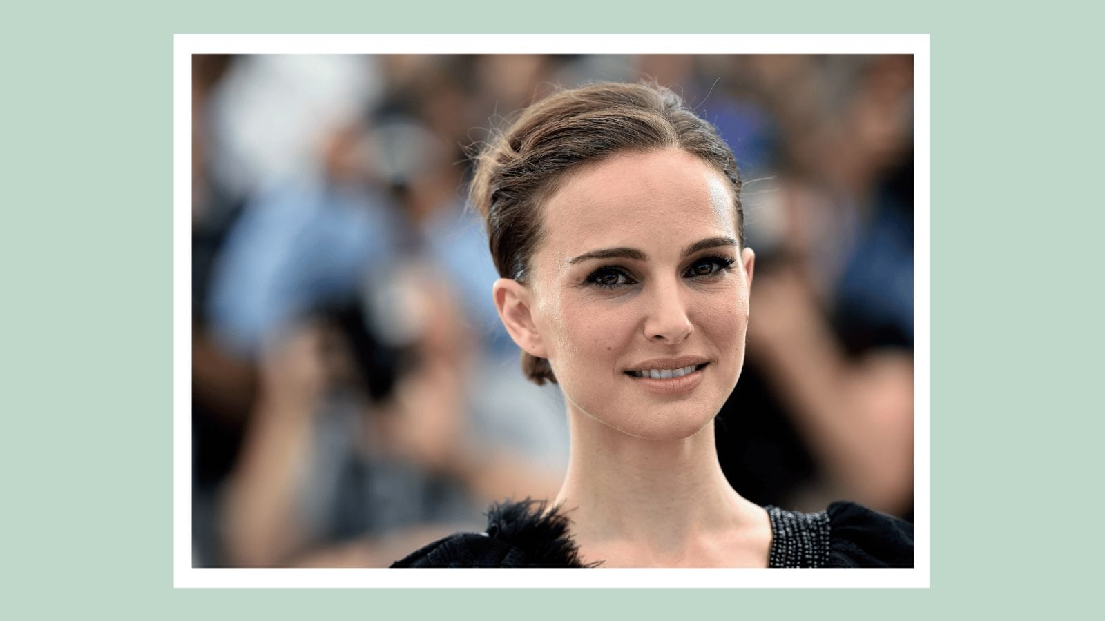 Natalie Portman shuts down pregnancy rumors: “do better” Natalie Portman on the red carpet