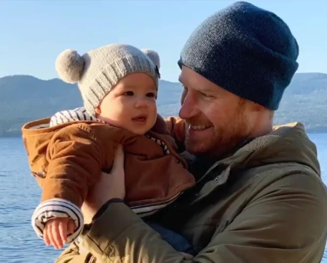 Prince Harry + Meghan Markle celebrate New Year’s Eve with new photo of Baby Archie