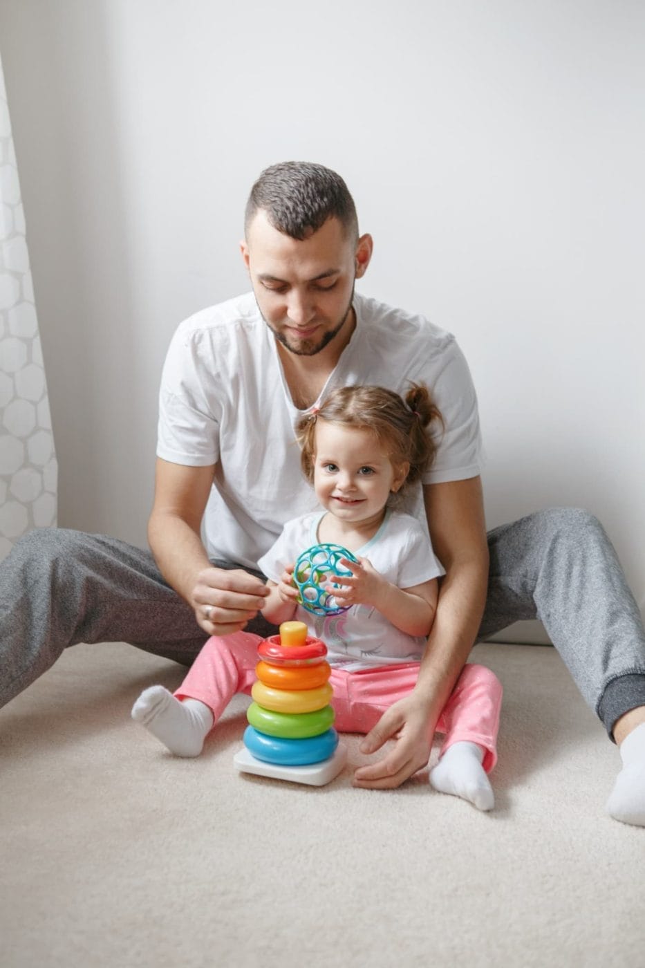 Montessori play groups can help bring parents together—here’s how to start one