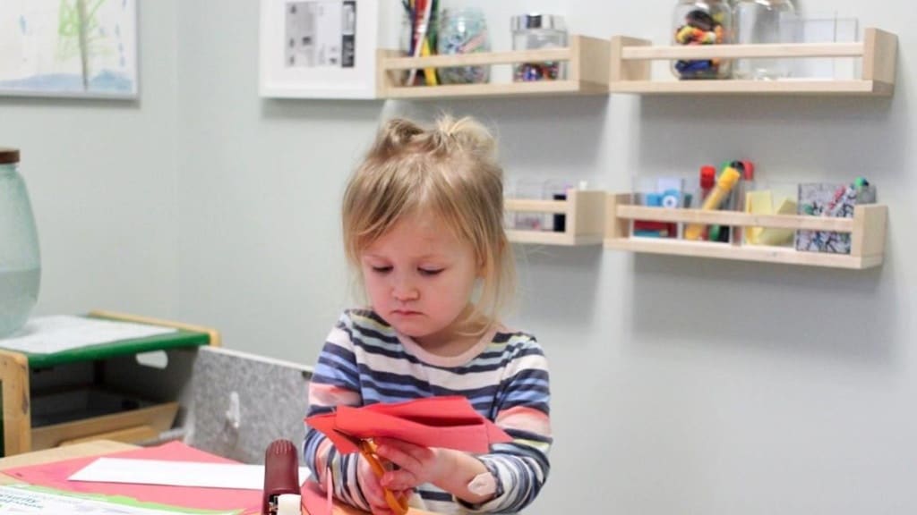 Montessori at home: 5 reading games to play with your child