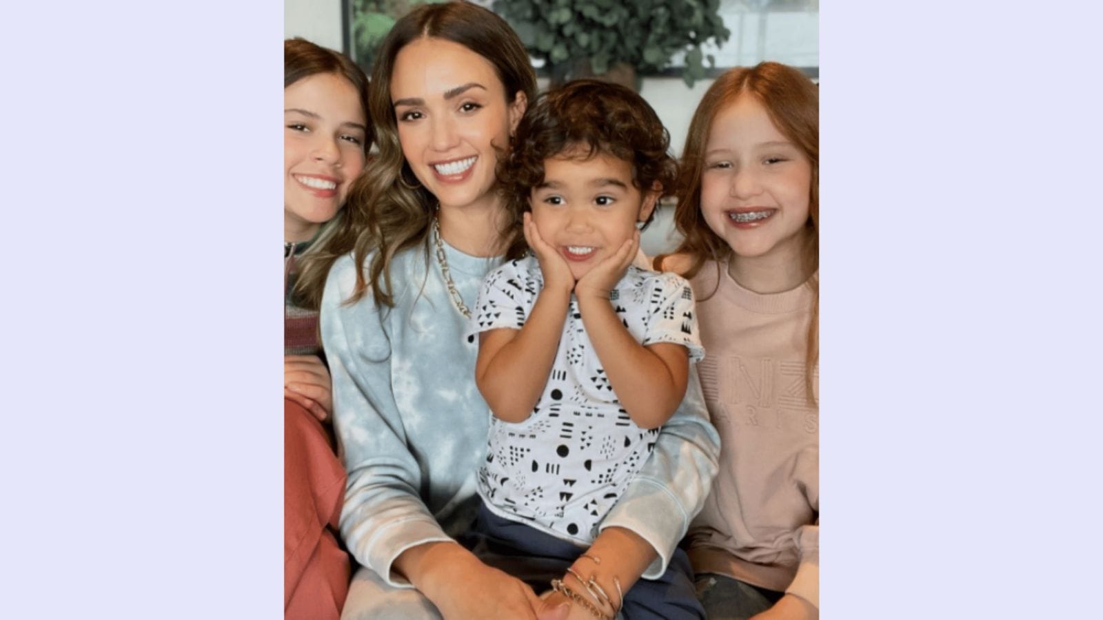 Jessica Alba’s daughter walked in during sex—”We just have to own this one.”