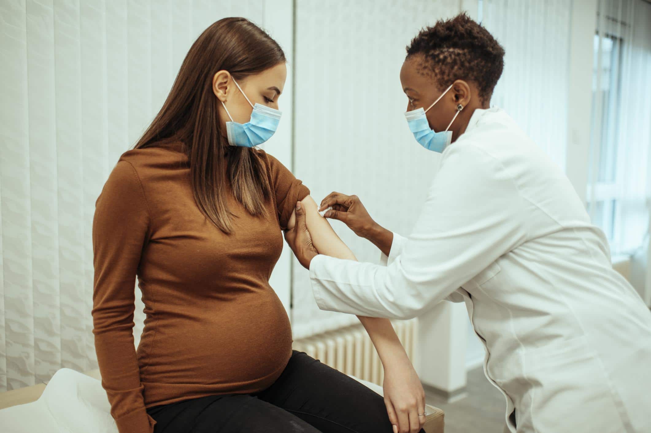 ACOG recommends Covid booster shots for pregnant women