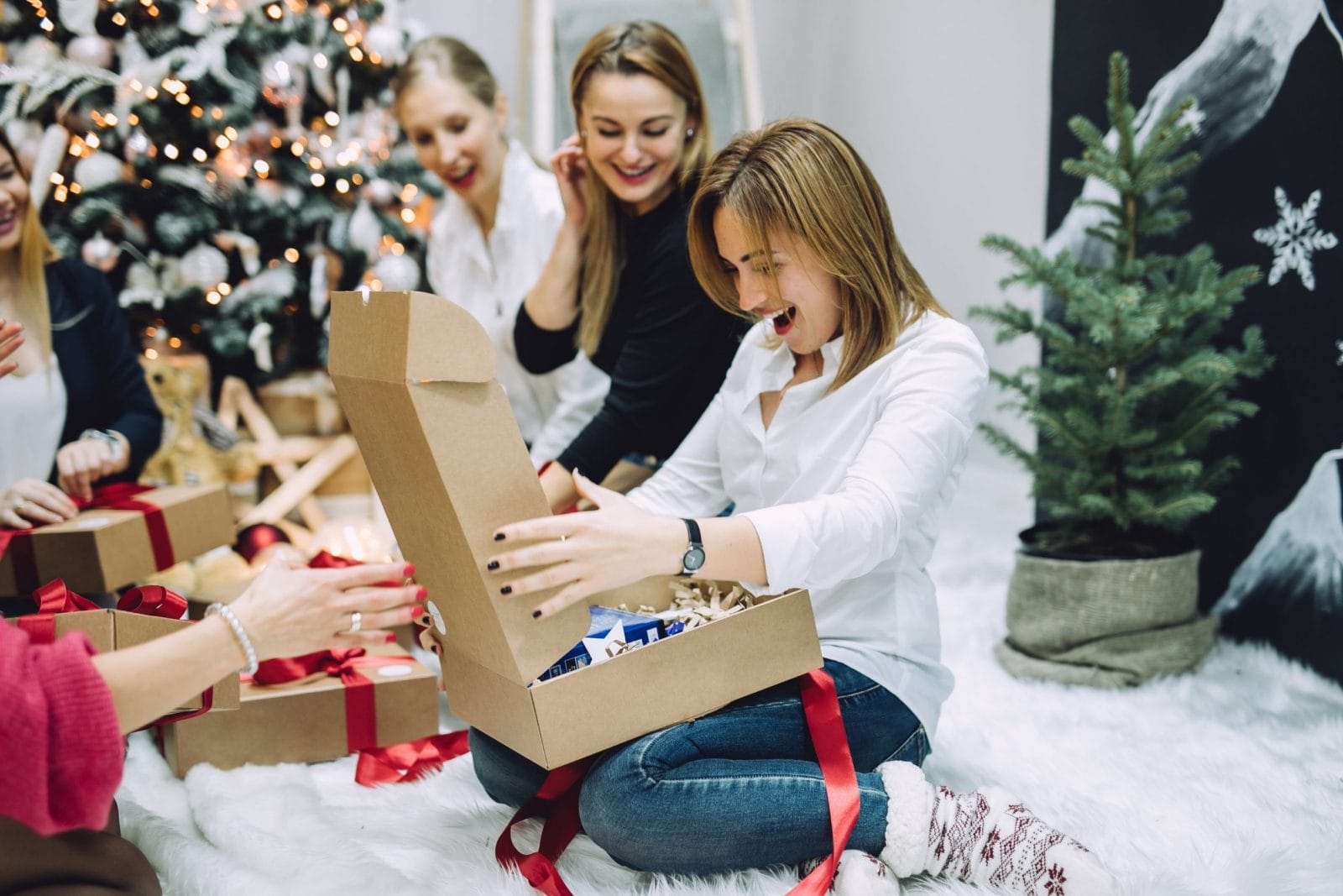 Imperfectly wrapped gifts actually make some people happier, says new study