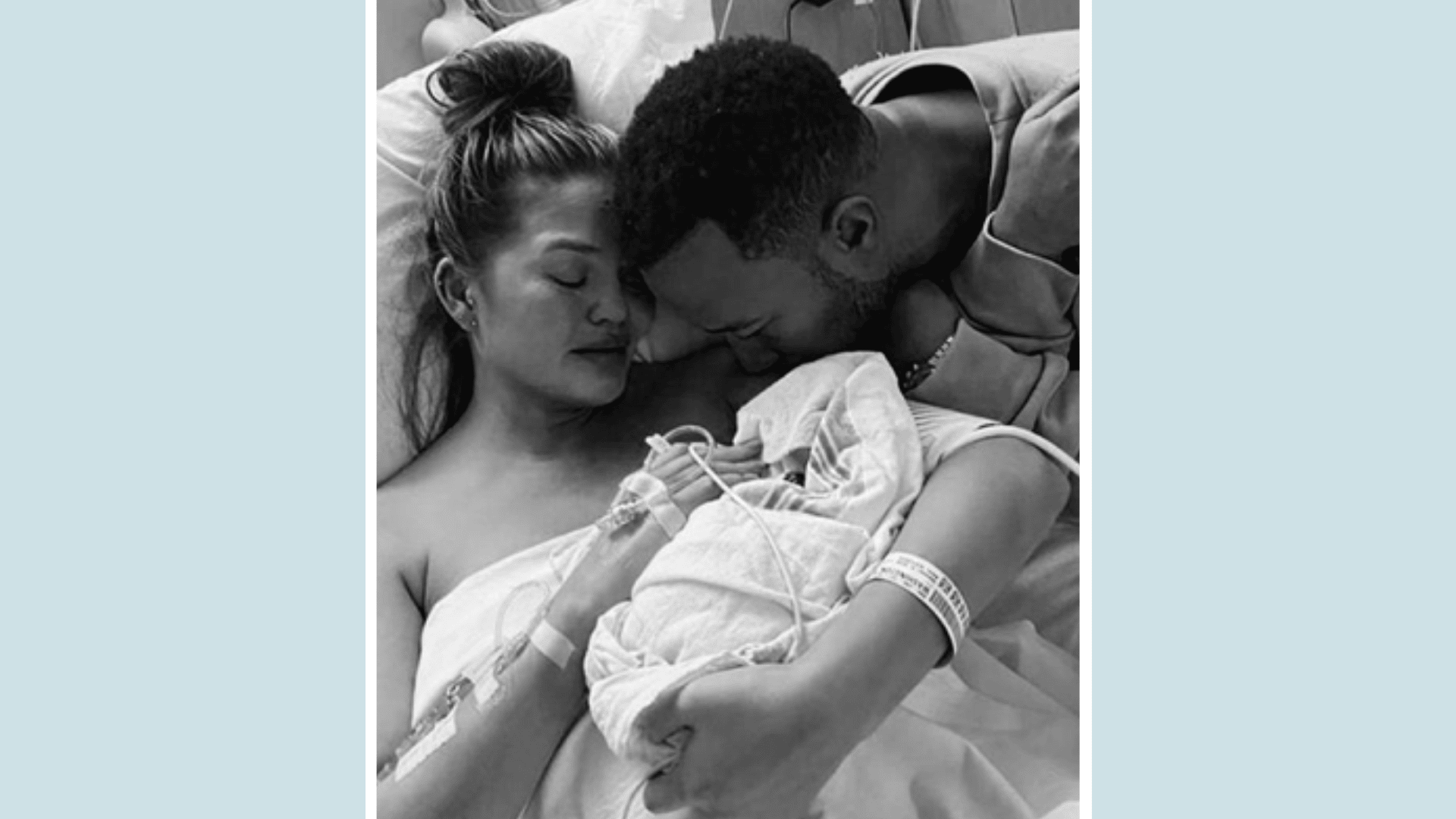 Chrissy Teigen just lost her third child: ‘We will always love you’   origin 923 - Motherly