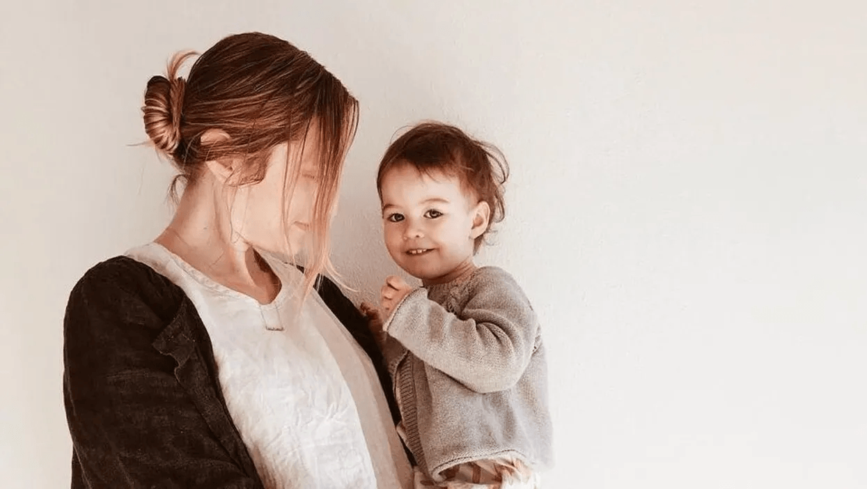 Dear husband: What I need you to know as I transition to being a SAHM woman holding toddler