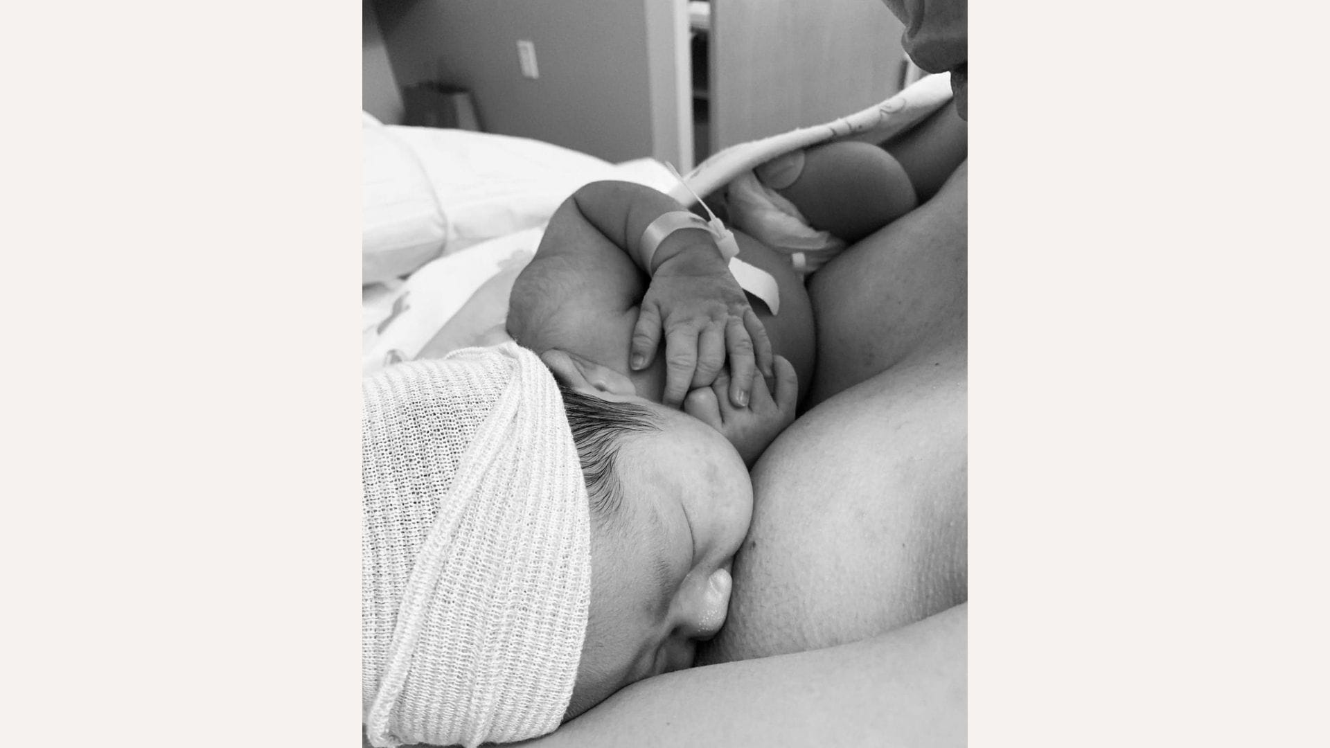 ARTICLE HERO Viral News 4 2 - Motherly