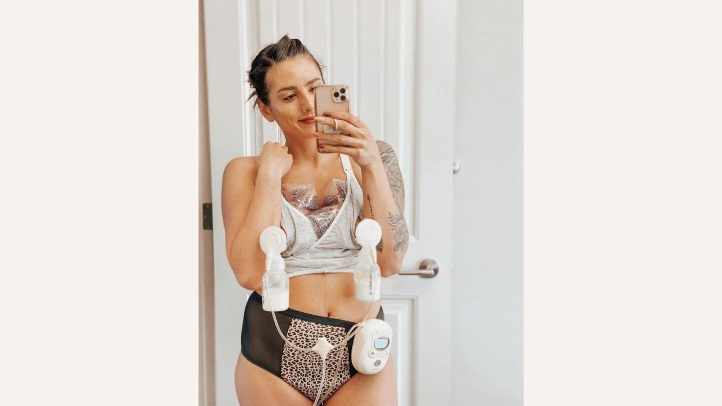One mama’s important message: Normalize all the ways you can feed your baby mother taking mirror selfie of her pumping