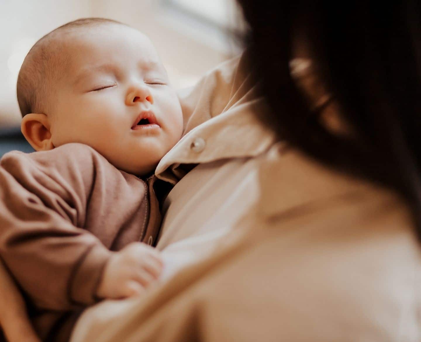 Why some babies are vulnerable to SIDS: A potential biomarker may hold the clue SIDS research study: mother holding sleeping baby