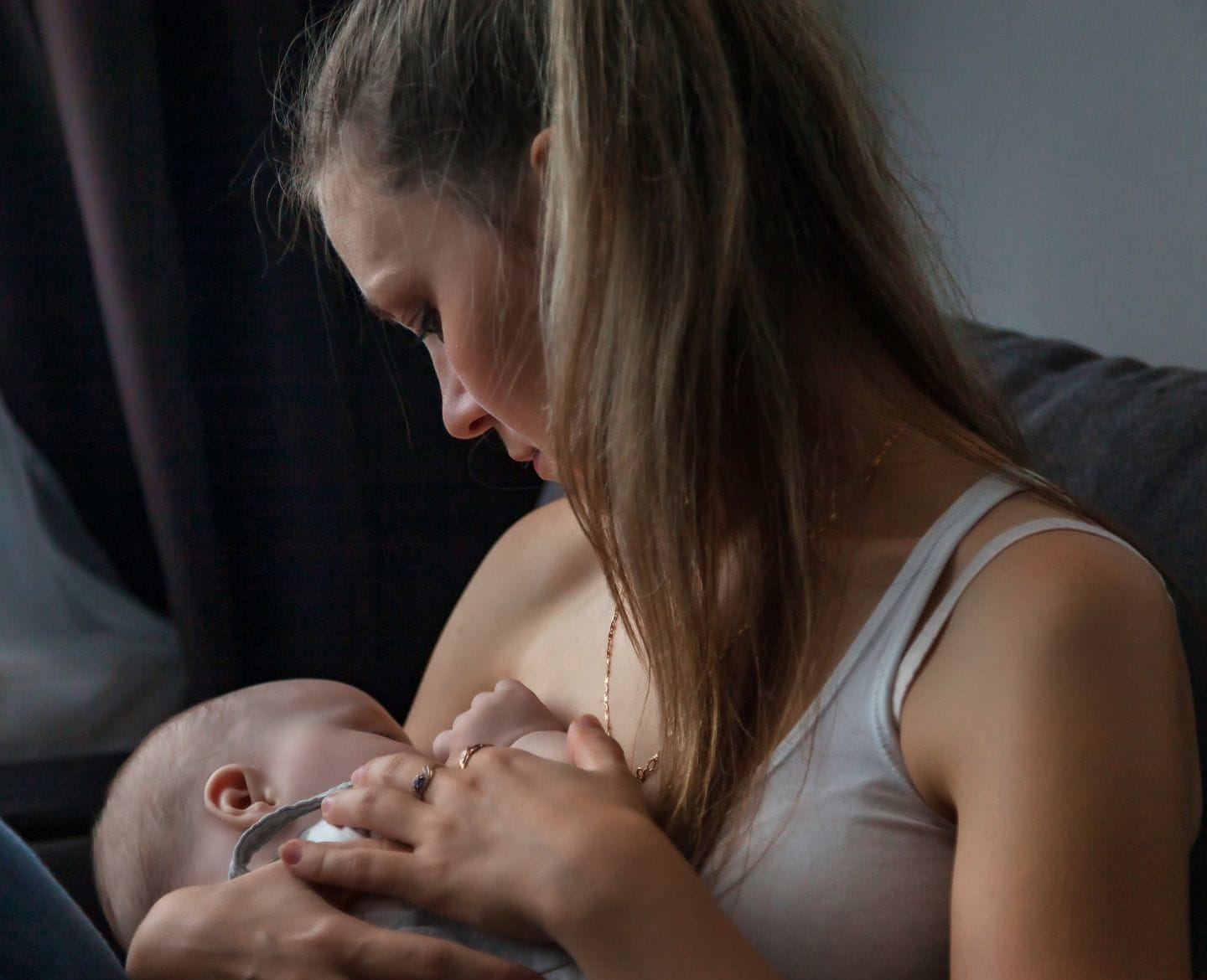 Breastfeeding isn’t free, but kindness is mom breastfeeding baby