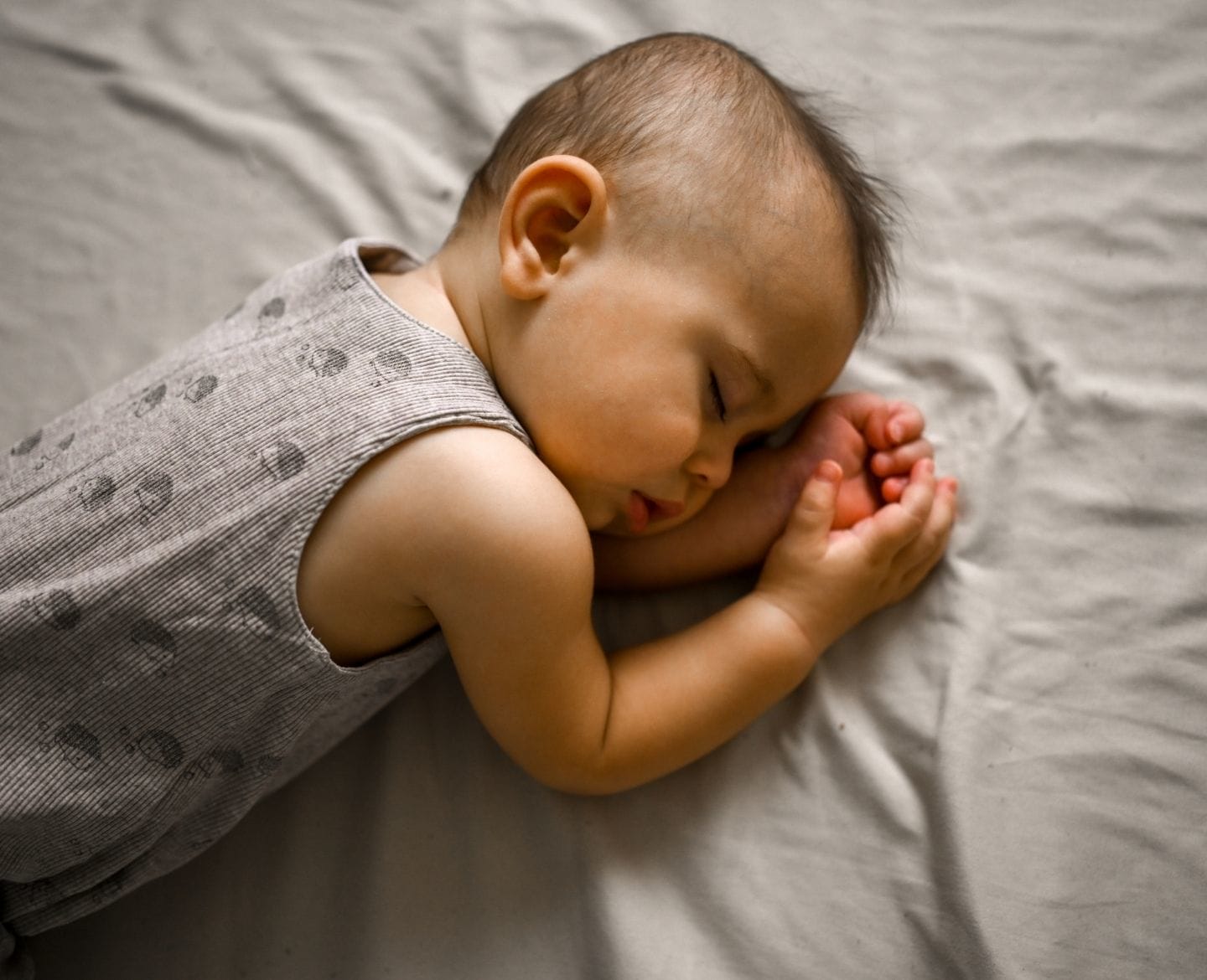 Dr. Harvey Karp’s secrets to sleep training a toddler sleeping toddler on mattress