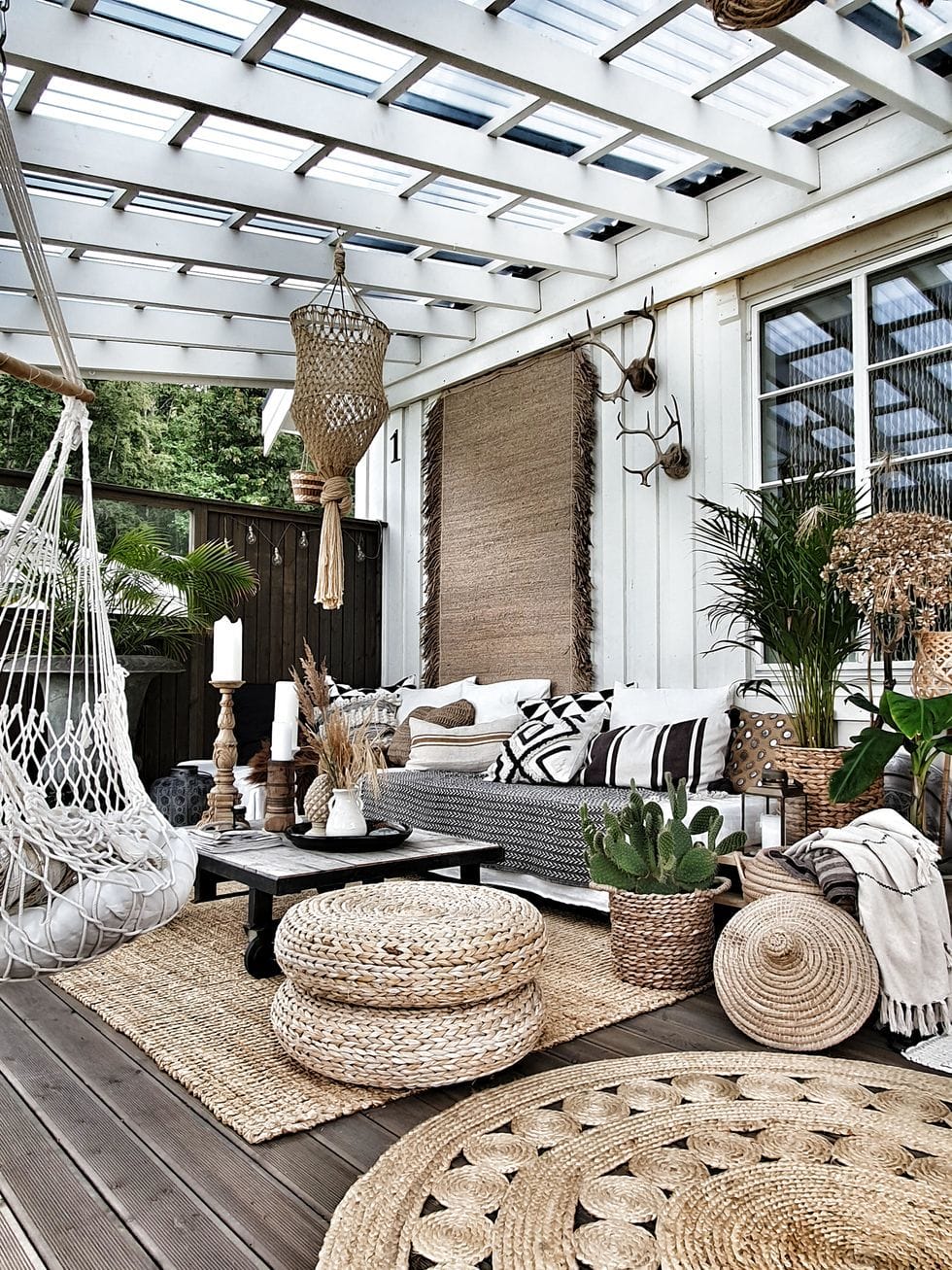 backyard patio ideas 3 - Motherly