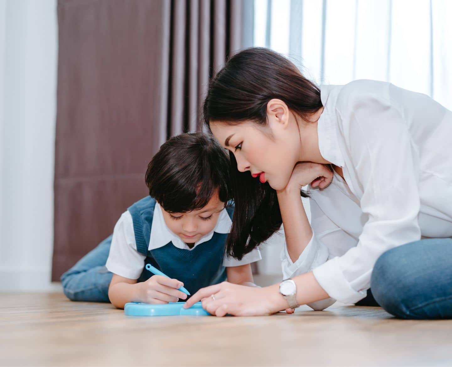 6 things I’ve learned about supporting my daughter with ADHD and SPD mom helping son with homework