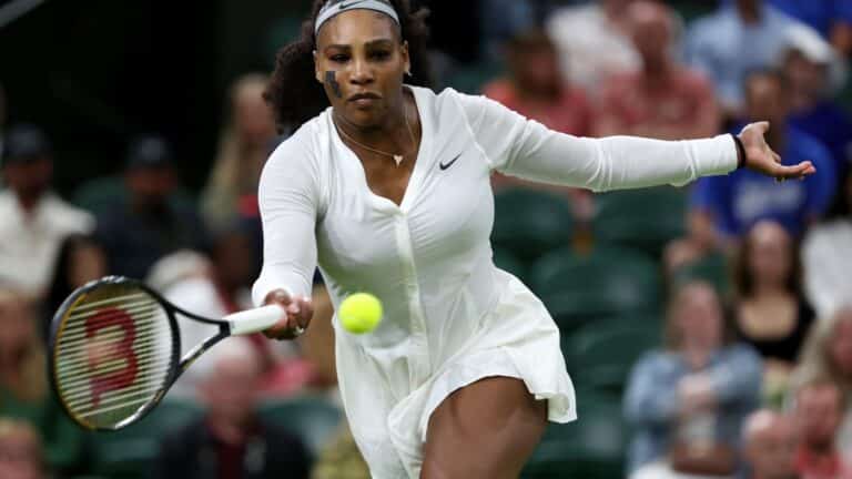 Serena Williams says she wouldn’t have to retire to have more kids ‘if I were a guy’ Serena Williams playing Wimbledon 2022
