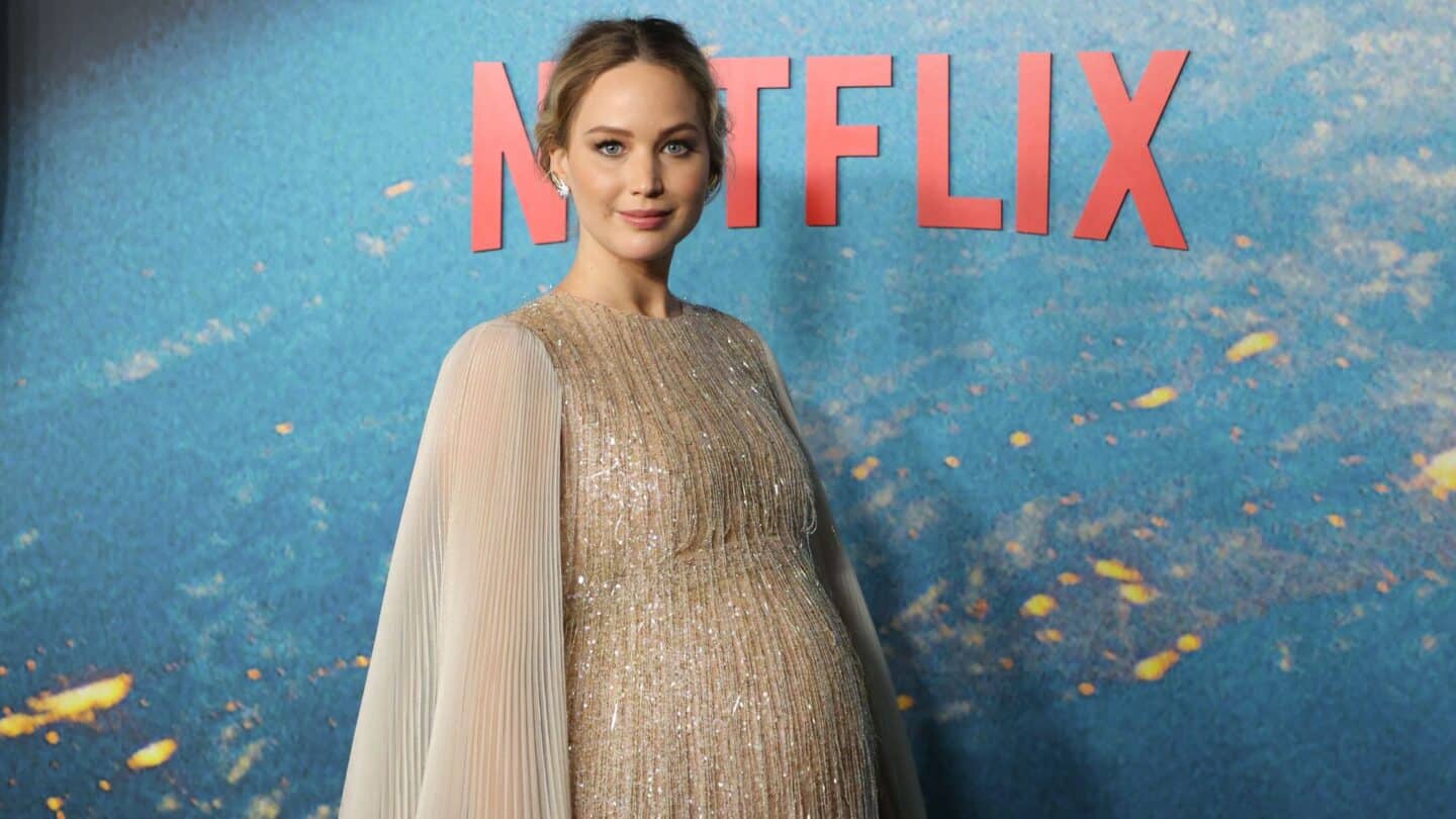 Jennifer Lawrence opens up about experiencing miscarriages and D&C in new interview Jennifer Lawrence pregnant at 'Don't Look Up' premiere