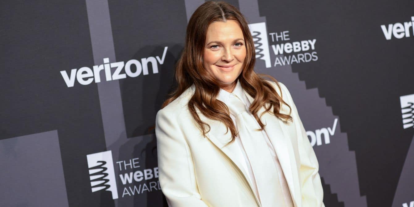 Drew Barrymore wants you to know she does not ‘hate sex,’ thank you very much Drew Barrymore on the red carpet