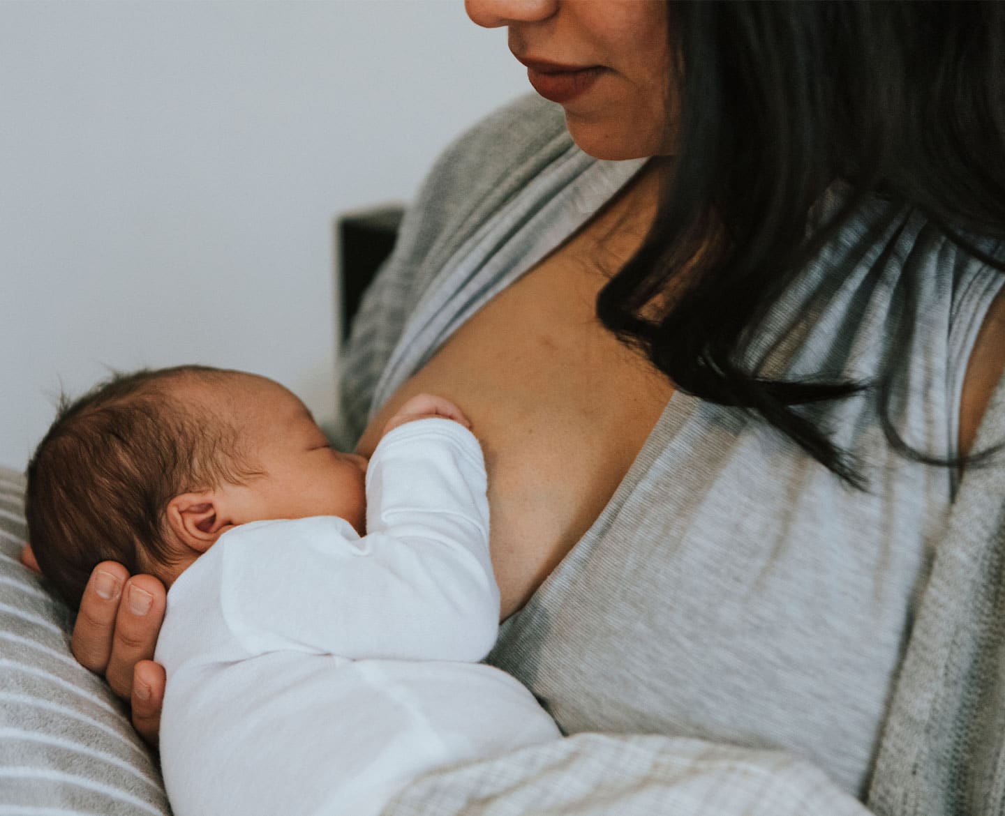 7 tips to prepare you and your baby for breastfeeding success mom learning breastfeeding tips to breastfeed successfully