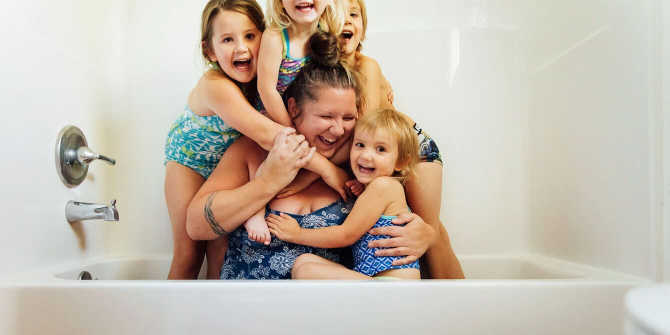 How to incorporate joy into your child’s daily routine mom enjoying a child's joy