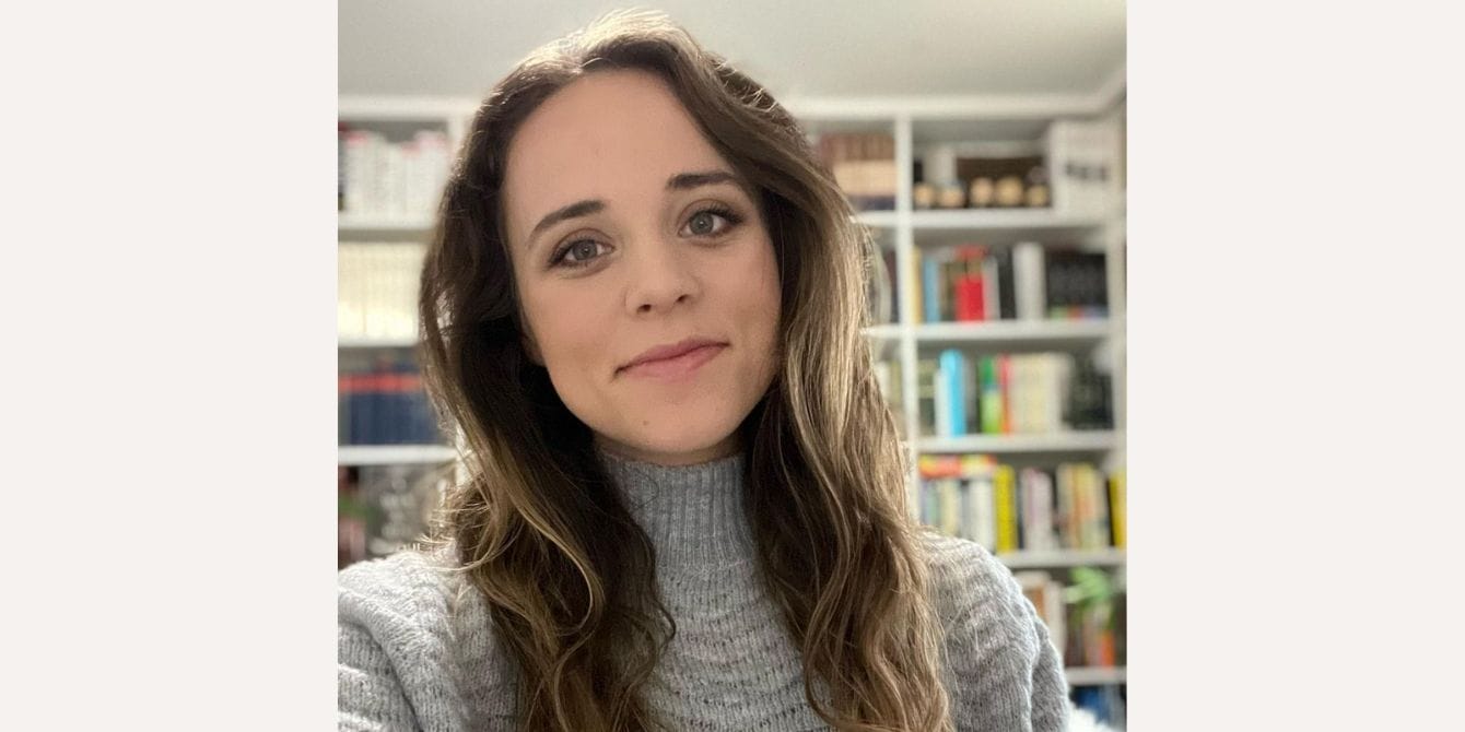 Jinger Duggar speaks publicly about her ‘cult-like’ upbringing for the first time Jinger Duggar selfie - jinger duggar book