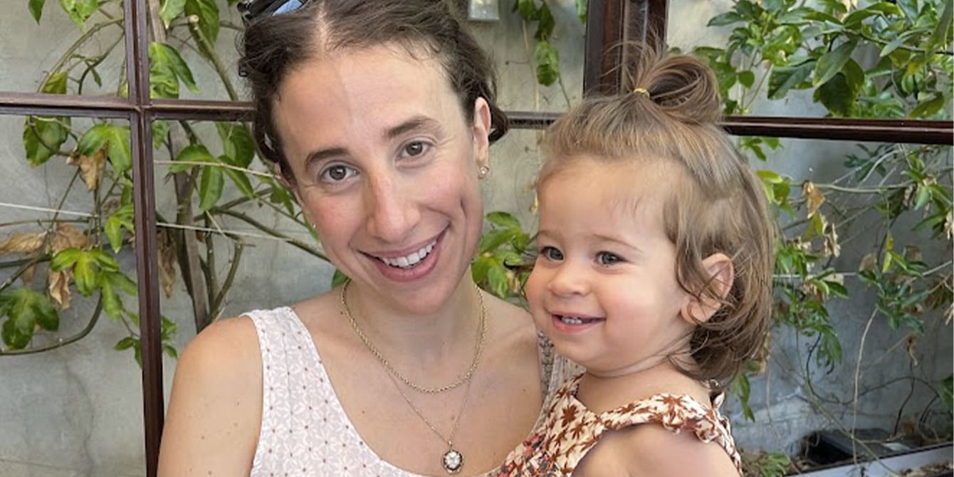 I wasn’t able to freeze my eggs. Now I’m helping other women freeze theirs for free Lauren Makler and daughter - Cofounder of Cofertility says I couldn't freeze my eggs but I'm helping other women freeze theirs
