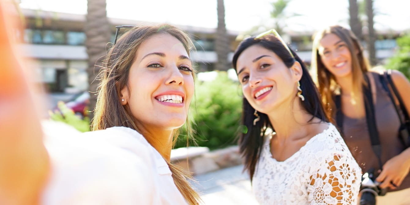 To the moms at pick-up: Thank you for being the connection I needed moms at school pick-up waiting for their kids