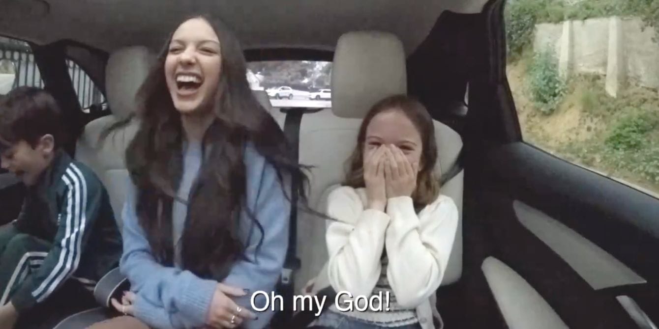 Olivia Rodrigo surprises Jimmy Kimmel’s kids with amazing singalong on the drive to school Olivia Rodrigo surprises Jimmy Kimmel's kids