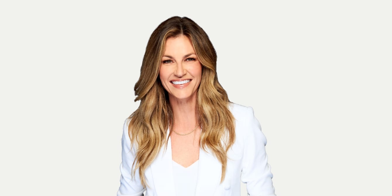 Erin Andrews talks fertility challenges, new motherhood and WEAR the motherly podcast - erin andrews