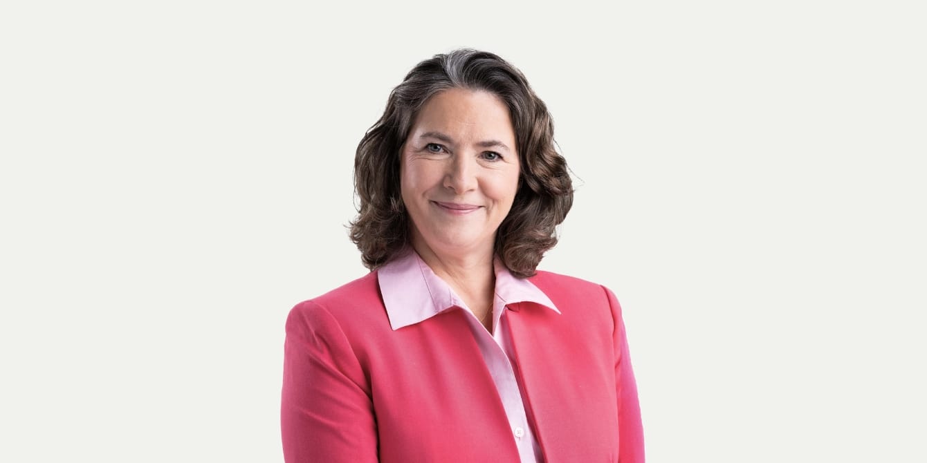 Ruth Veloria on how working moms can reach beyond ‘just a job’ Ruth Veloria the motherly podcast