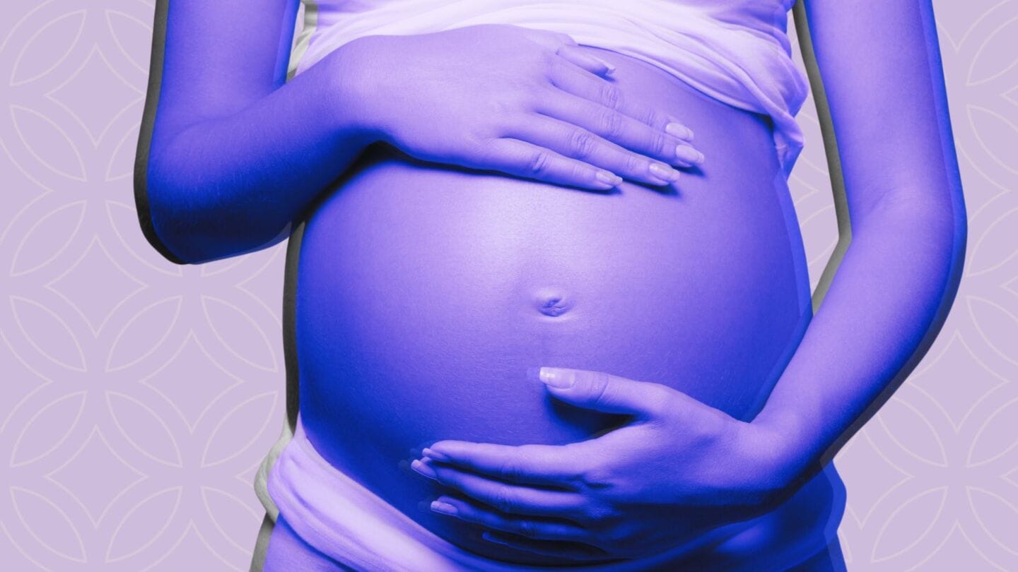 ‘Geriatric pregnancy’ isn’t an offensive term Woman holding pregnant belly