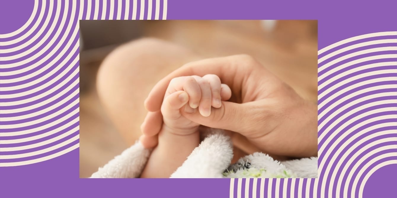 Mississippi declares emergency as infant deaths rise—the crisis every parent should know about Mom holding infant's hands