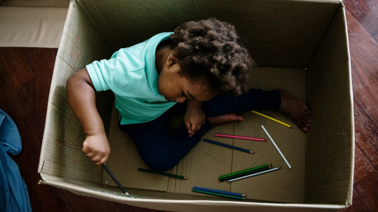 easy screen free activities for toddlers - Motherly