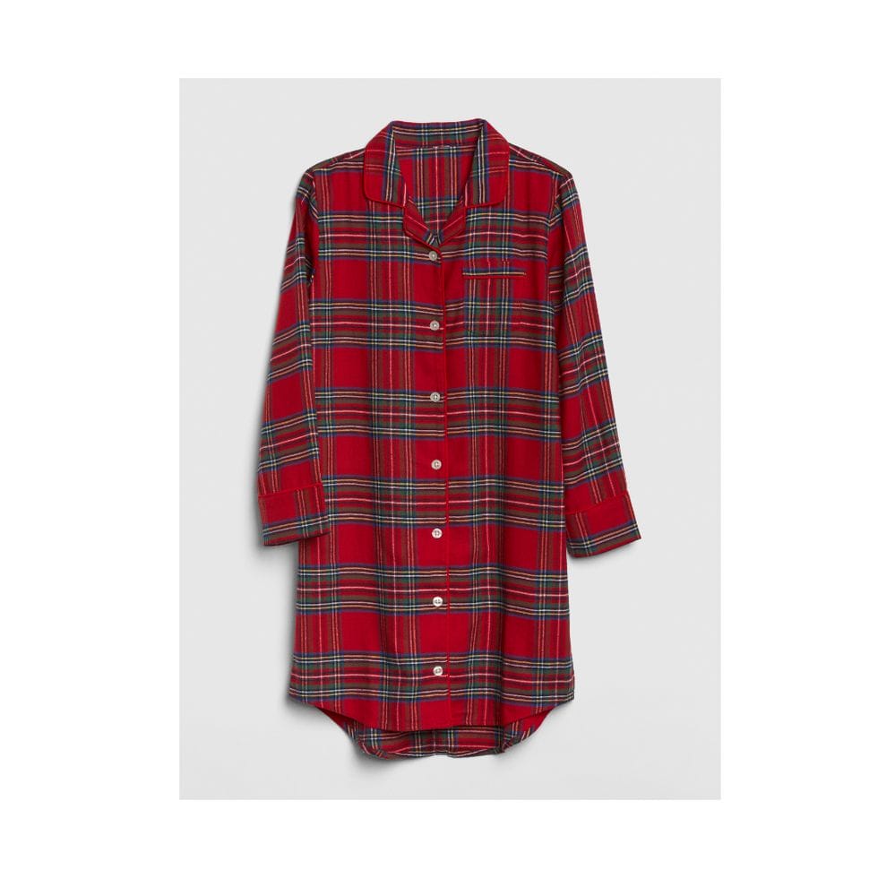 10 of our editors favorite pieces of clothing to gift everyone in your family 1 - Motherly