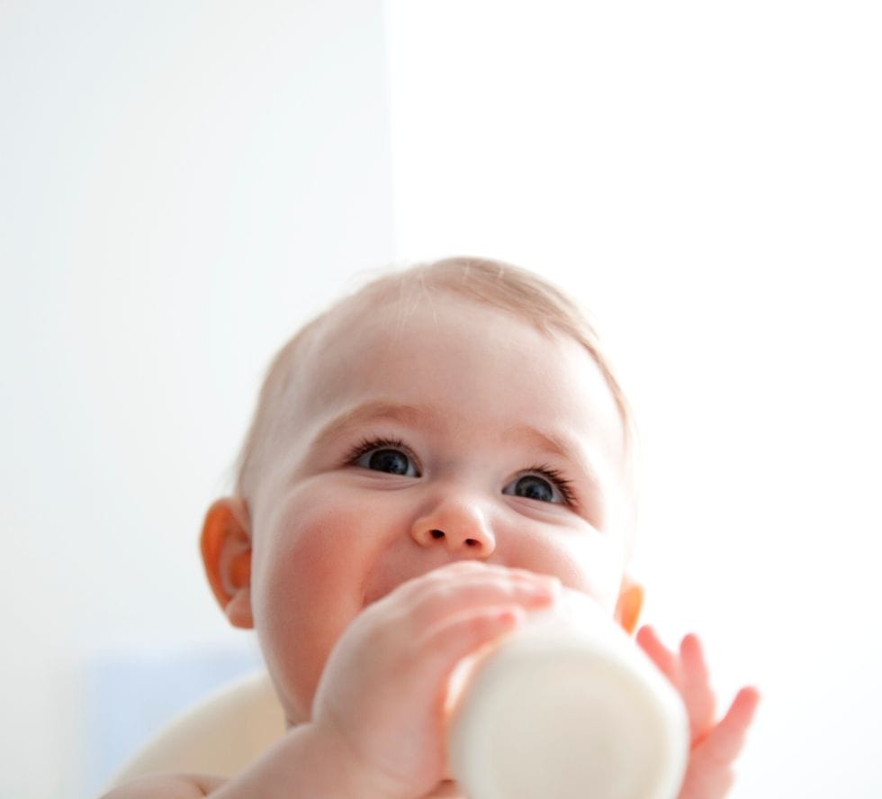 10 things this digital milk warmer can do that you didnt know you needed 2 - Motherly