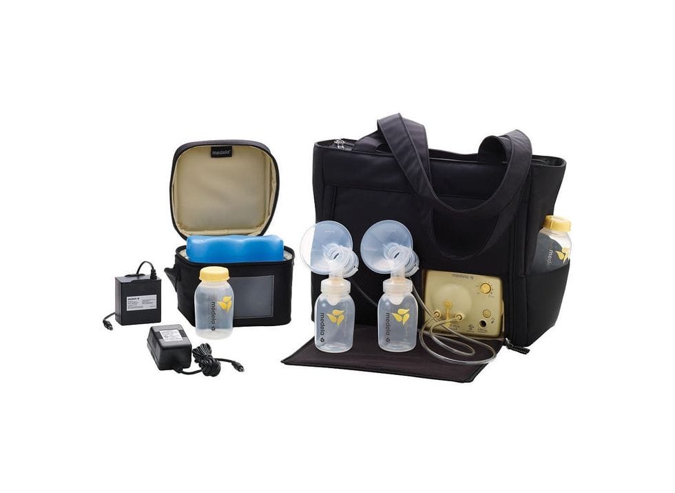 5 breast pump essentials for moms 2 - Motherly