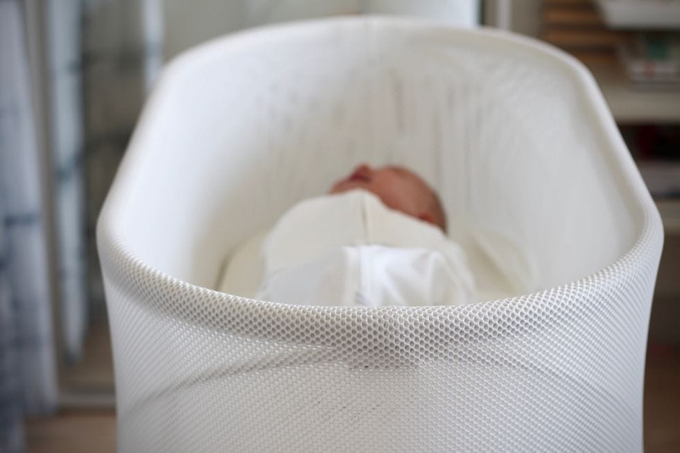 7 reasons snoo push present need 1 - Motherly