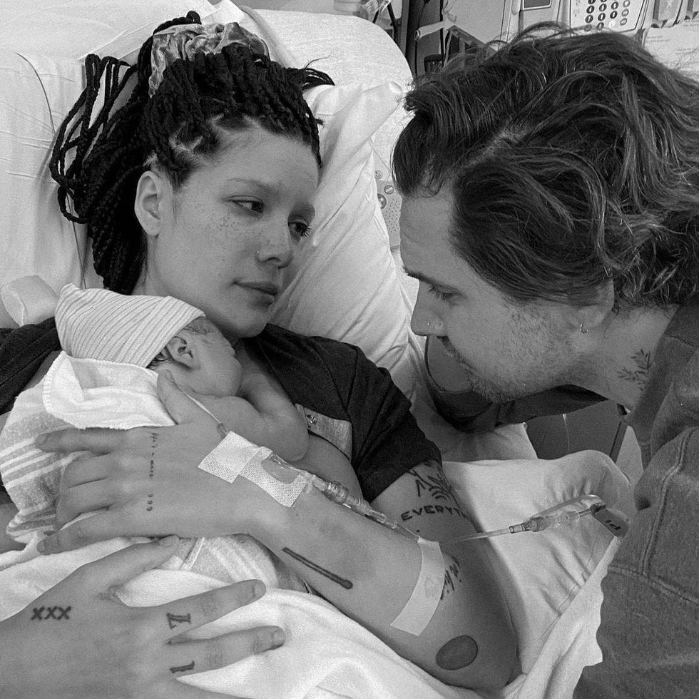 all the celebrity babies born in 2021 4 - Motherly