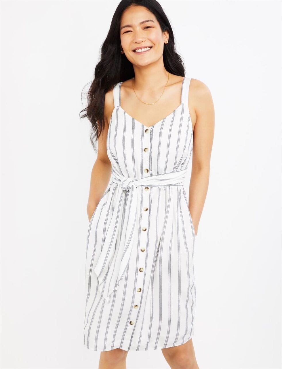 best nursing tops and dresses 4 - Motherly