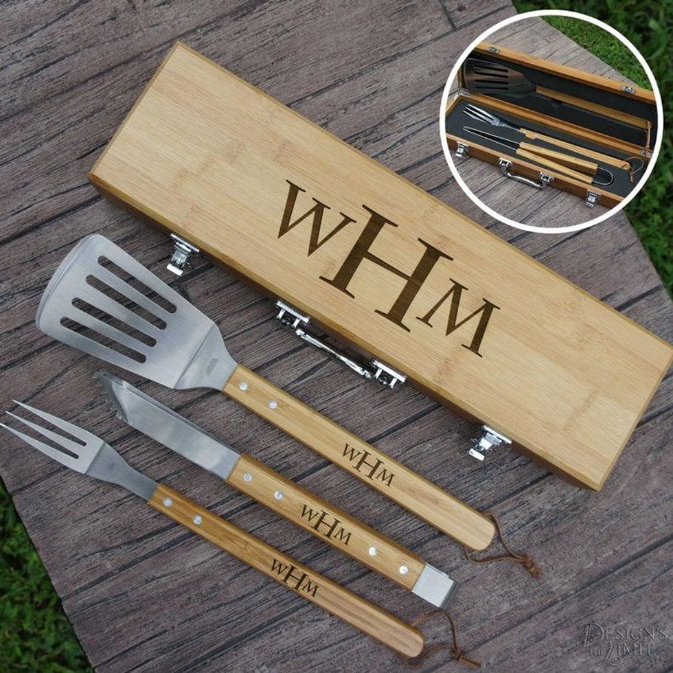 personalized-wooden-bbq-grill-set