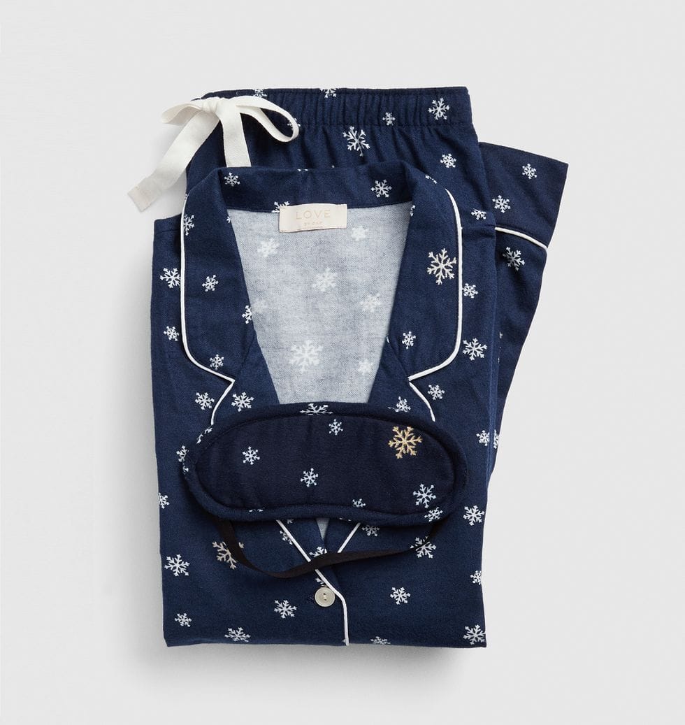 cozy holiday gifts 10 - Motherly