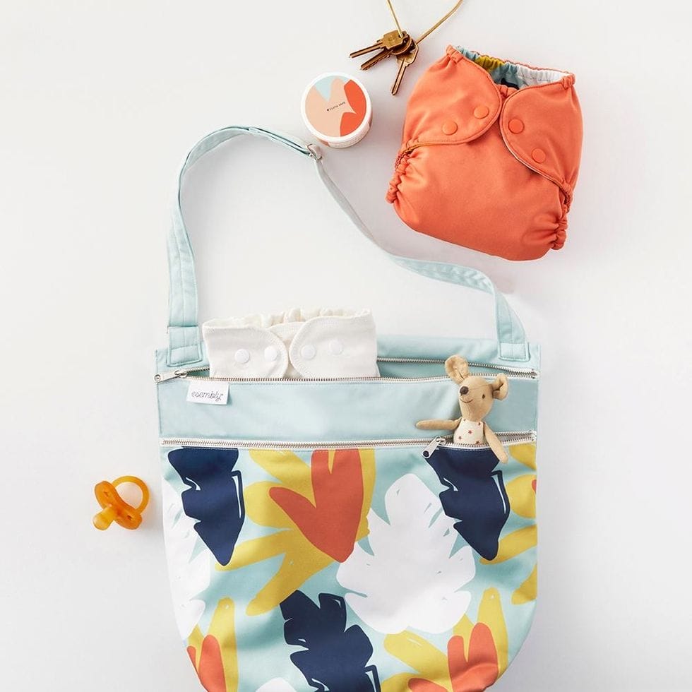 Esembly travel day bag