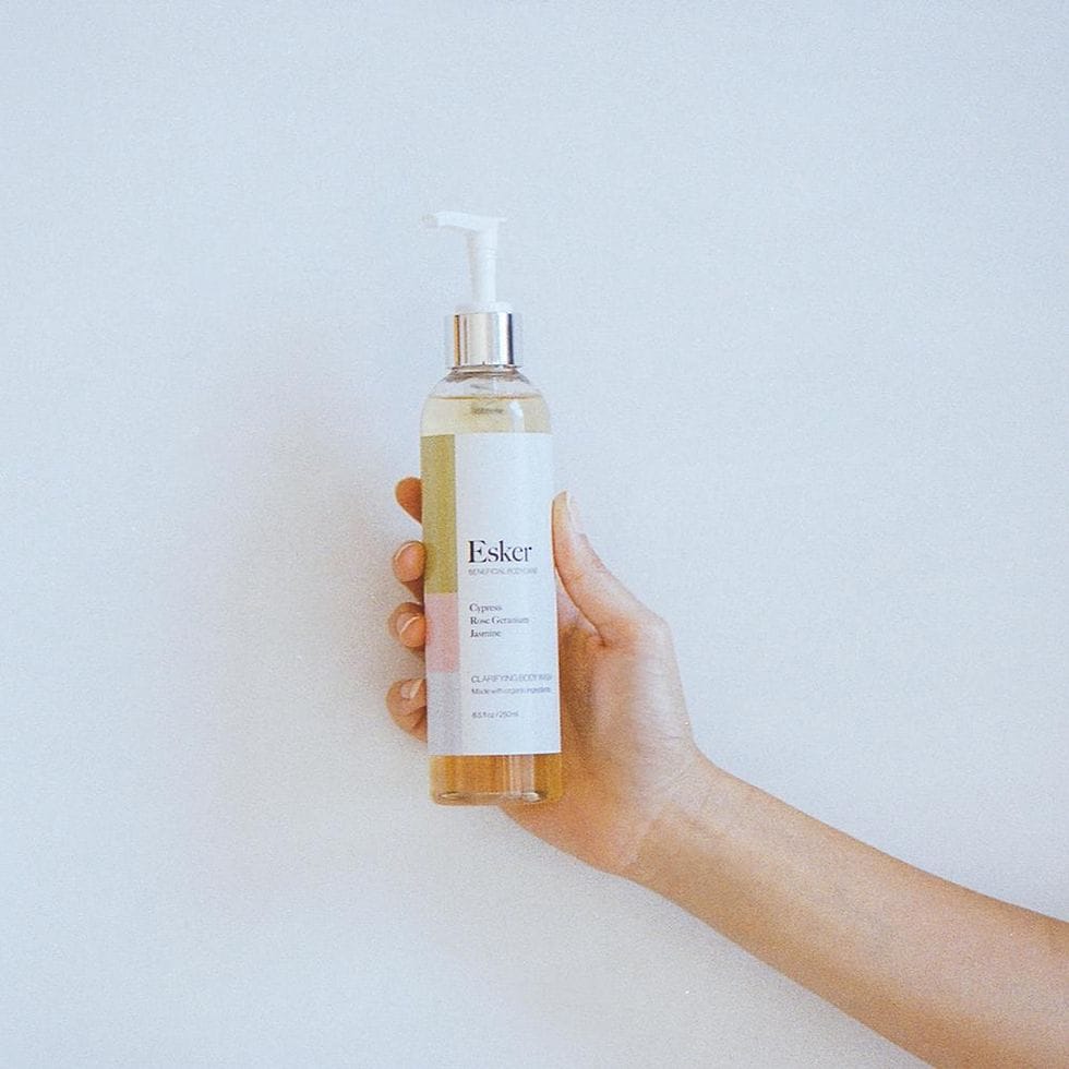 Esker restorative body wash