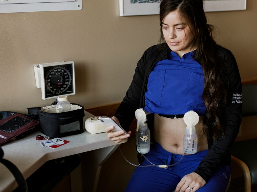 nurse pumps work 7 - Motherly