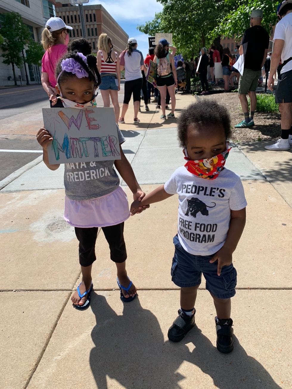 powerful photos children protests 11 - Motherly
