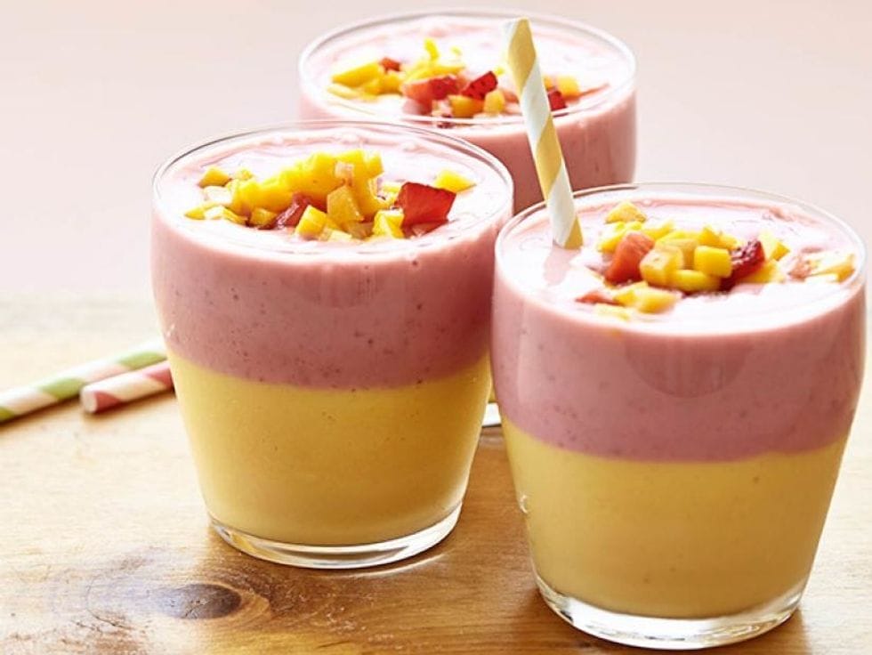 Bobby Flay's layered smoothie