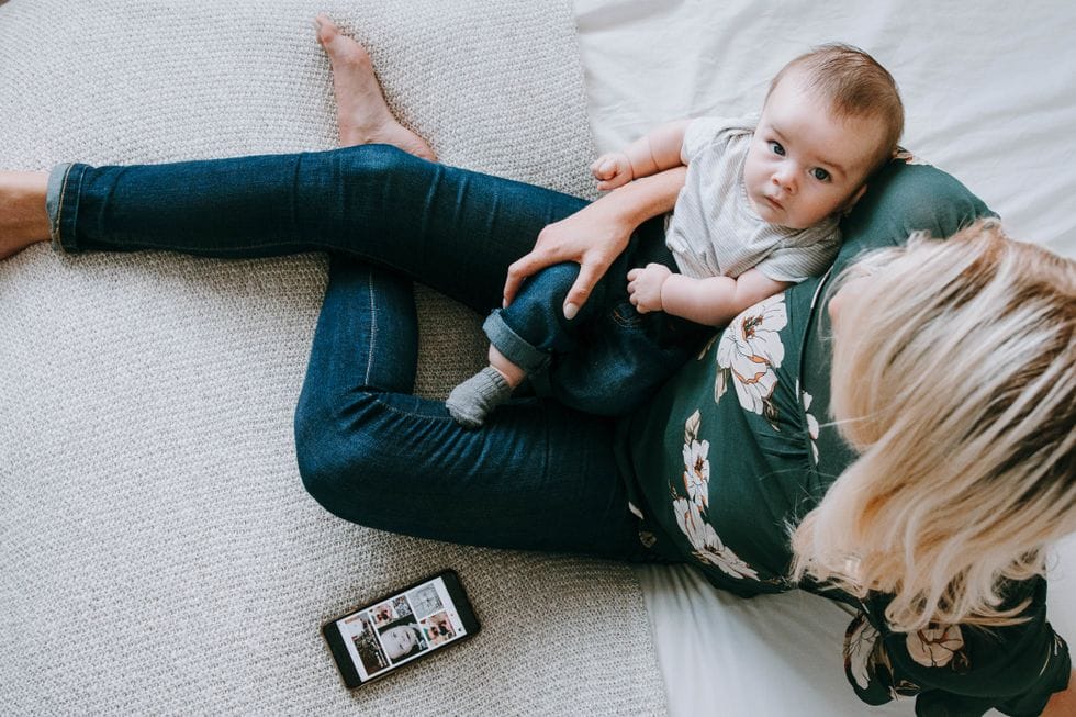 we tried it familyalbum makes sharing photos with family easy 1 - Motherly